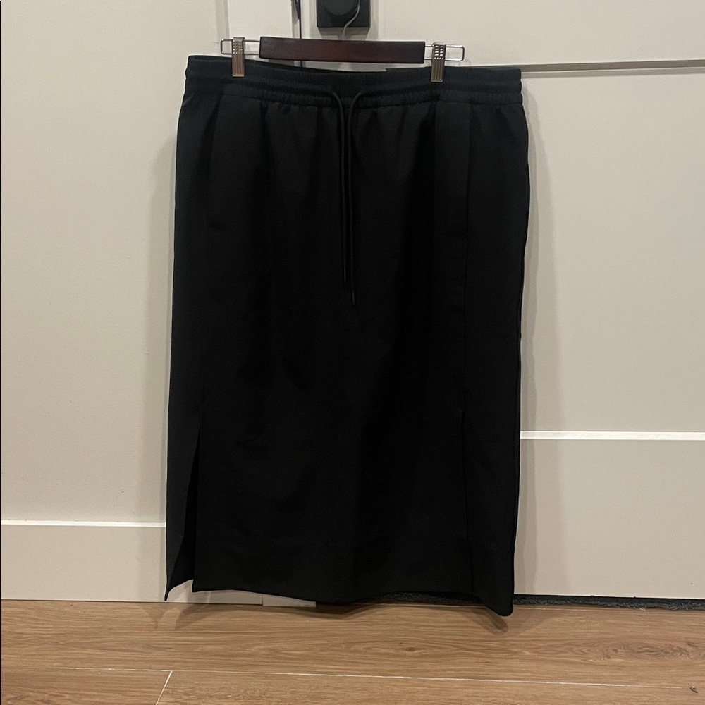 Athleta Black Straight  Skirt